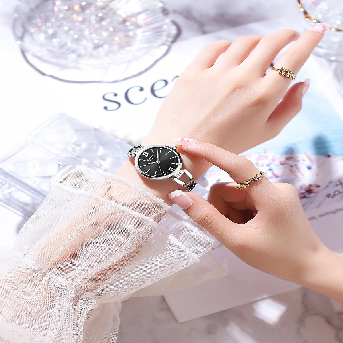 ساعت مچی عقربه‌ای زنانه کورن مدل 9092SBS